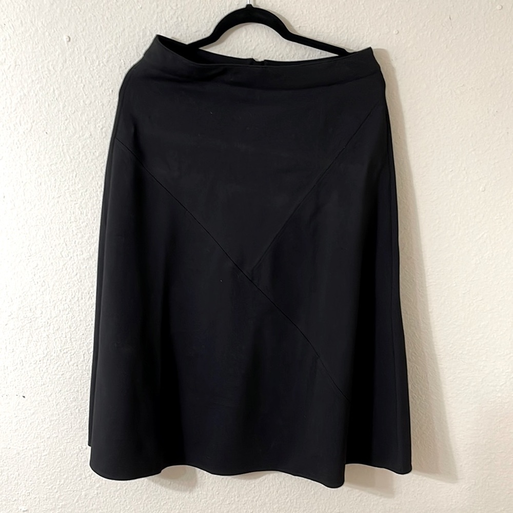 Very well made with skirt liner